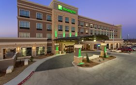 Holiday Inn San Marcos 3*